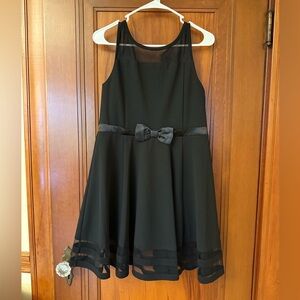 Black Sleeveless Dress